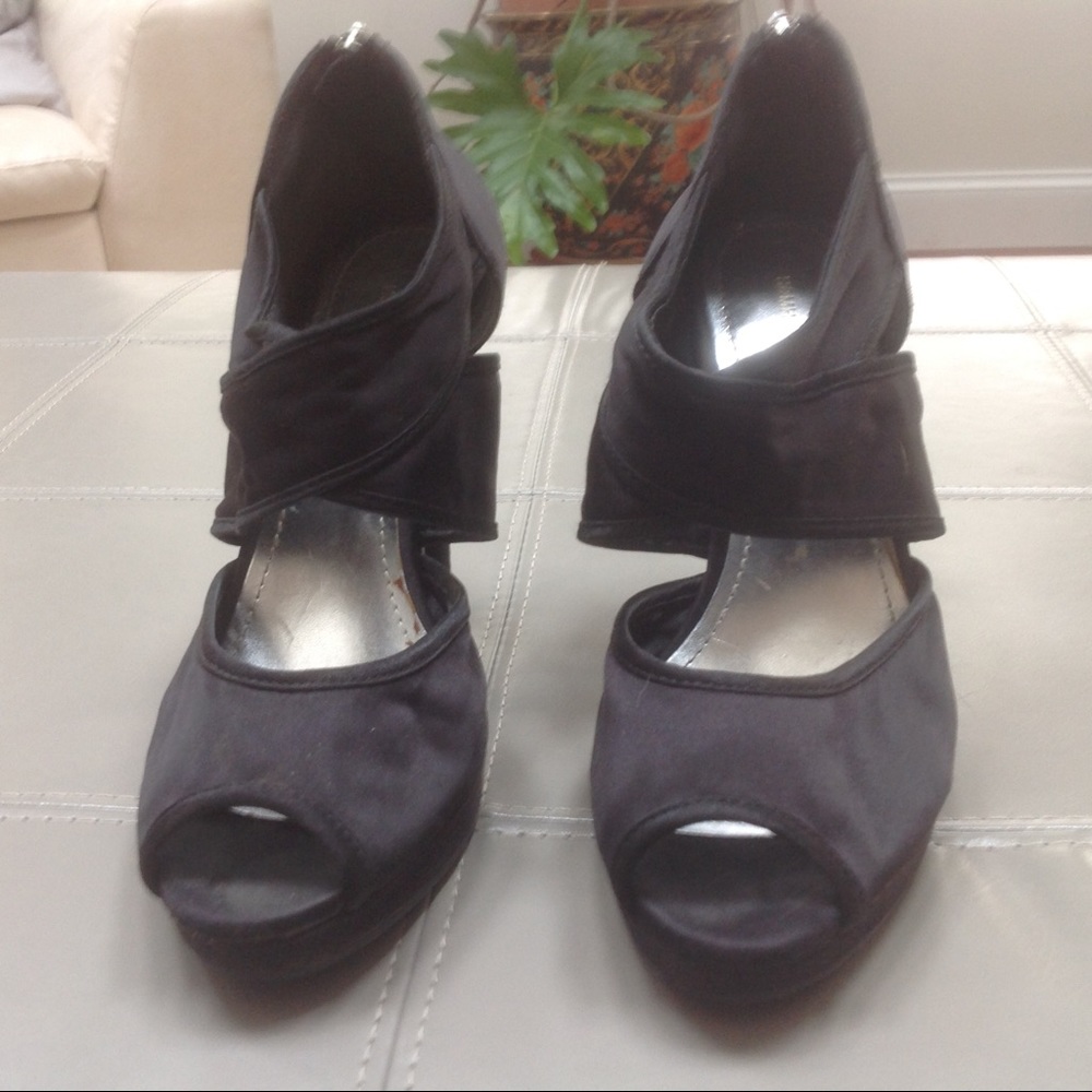 Black H&M peep toe heels